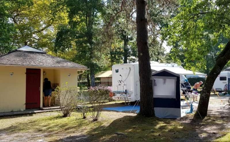 Camping L'Etang D'Ardy *** Saint-Paul-les-Dax Bagian luar foto